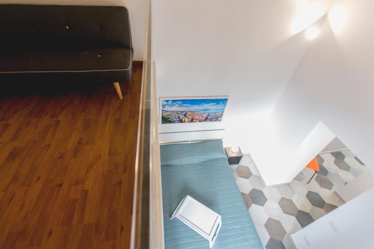 Anticaglia/24 Bed & Breakfast Наполи Екстериор снимка