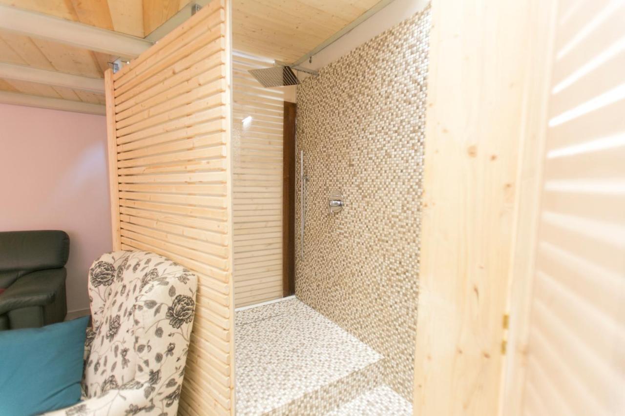 Anticaglia/24 Bed & Breakfast Наполи Екстериор снимка